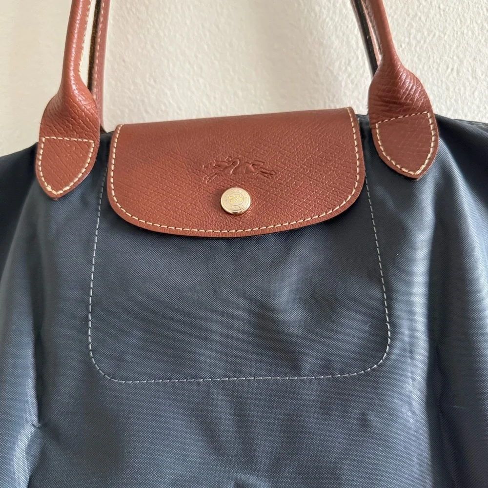 Longchamp Le Pliage Shopping Medium Tote Bag - Picture 3 of 12